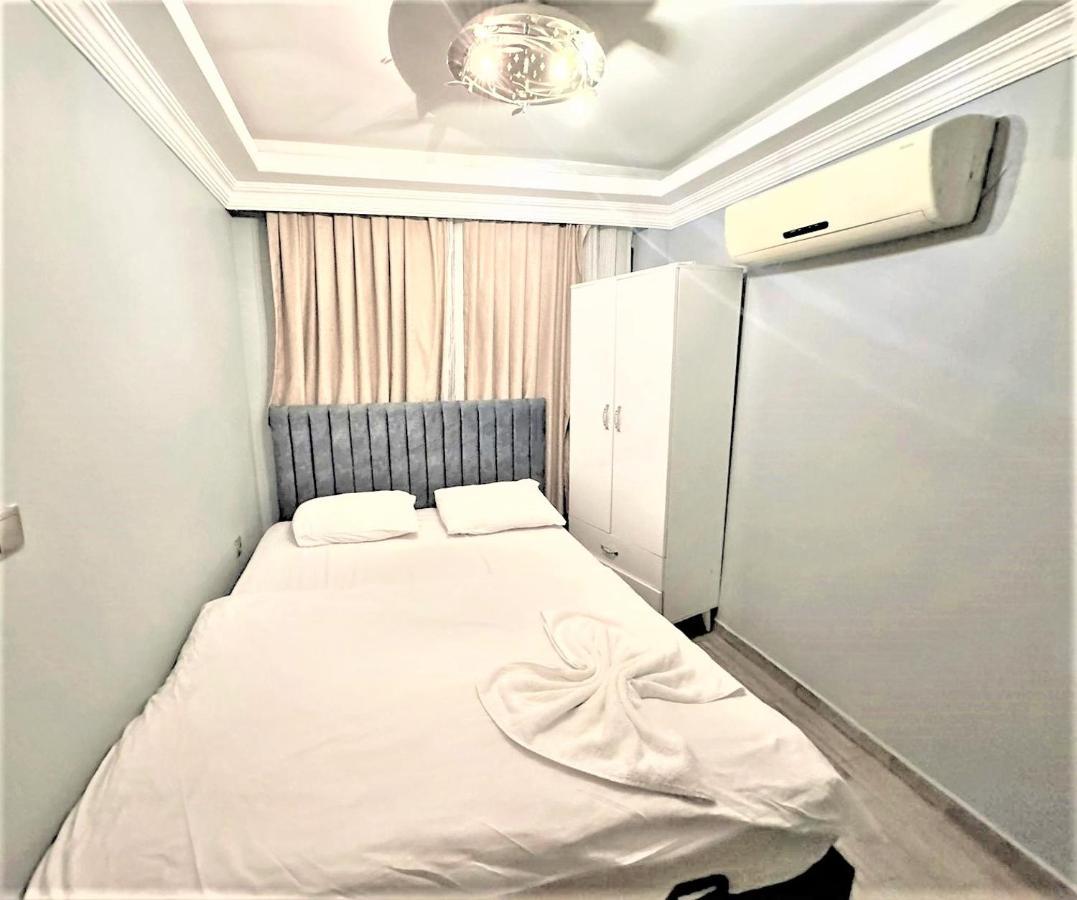 اسطنبول Flats And Rooms Near Taksim Square الغرفة الصورة